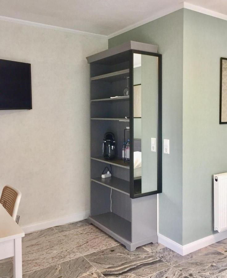 Neues Zimmerapartment Mit Bad Neckarwestheim Екстериор снимка